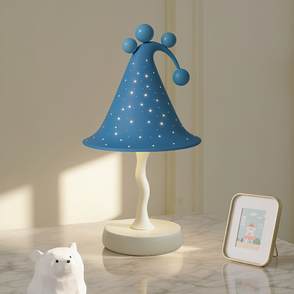 Children's desk lamp with star design - QianLai Lighting Fixtures Store